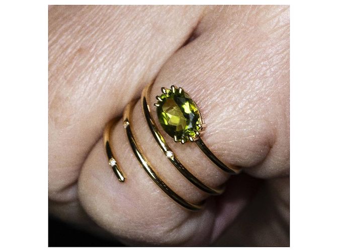 Autre Marque Anello a spirale in oro e peridoto. Verde chiaro - vista 6
