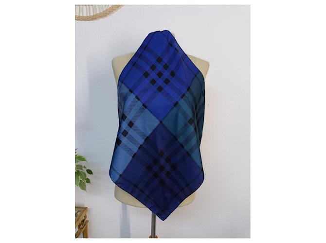 Sciarpa Quadrata in Seta Blu Burberry - vista 6