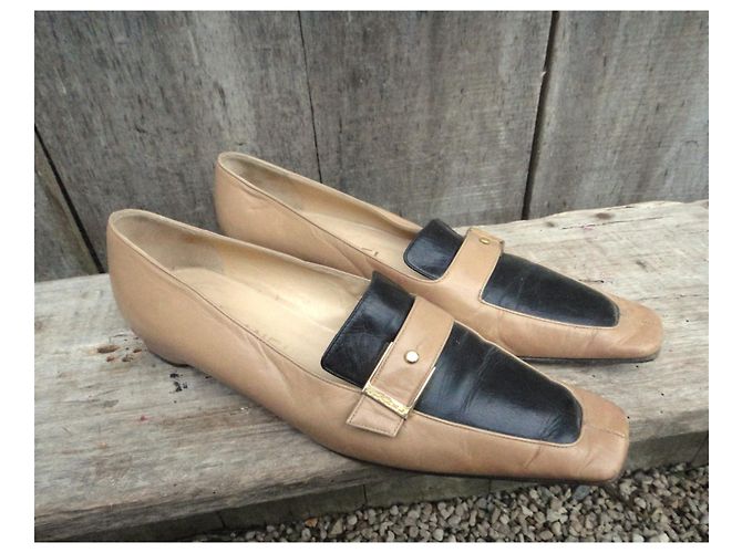 Mocassini Chanel p 37,5 Nero Beige - vista 3