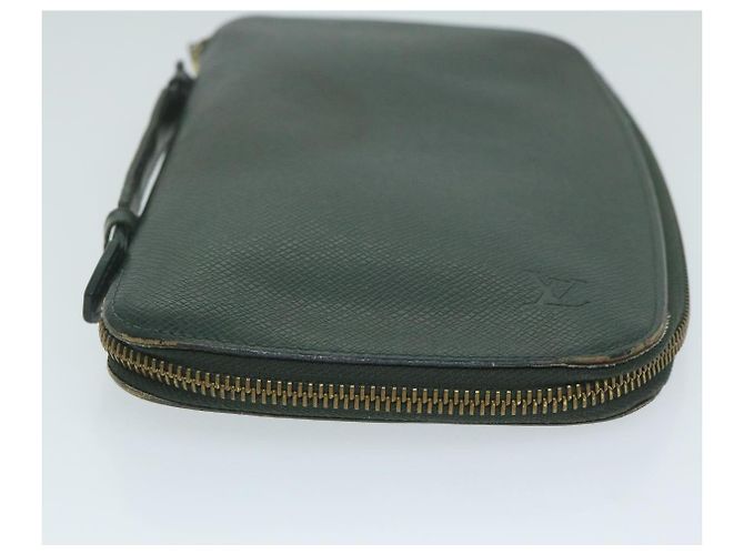 LOUIS VUITTON Taiga Organizer Atholl Custodia da viaggio Epicea M30654 LV Auth th4498 - vista 4