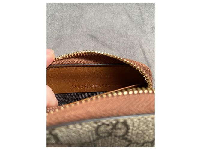 Portafoglio lungo con zip Gucci GG Supreme beige - vista 9
