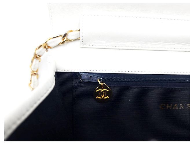 Executive Borsa a tracolla Chanel Timeless Classic Chevron bianca con patta singola Bianco - vista 18