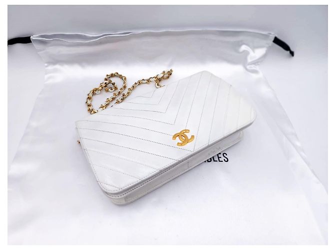 Executive Borsa a tracolla Chanel Timeless Classic Chevron bianca con patta singola Bianco - vista 3