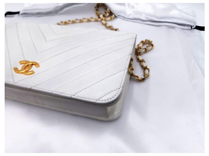 Executive Borsa a tracolla Chanel Timeless Classic Chevron bianca con patta singola Bianco - vista 8