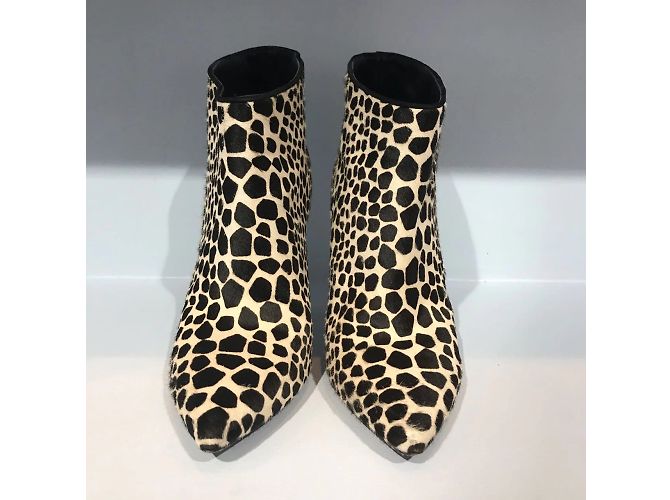 STELLA LUNA Botas ankle T.EU 38 Couro de bezerro estilo pônei - vista 3