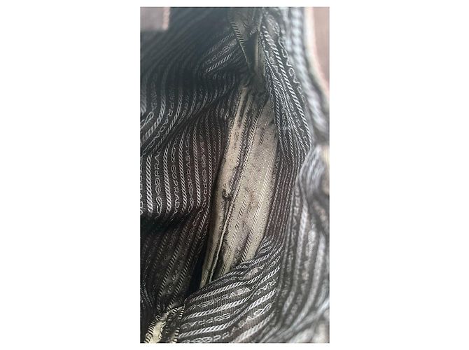 Borsa a tracolla Prada Tessuto in nylon e pelle Marrone scuro - vista 12