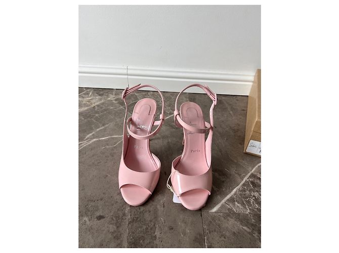 Christian Louboutin Jenlove 100 Décolleté in Vernice Rosa - vista 2