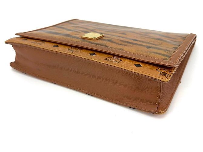 MCM Phenomenon upperr Stampa ologramma Custodia Pochette con stampa logo Pochette - vista 4