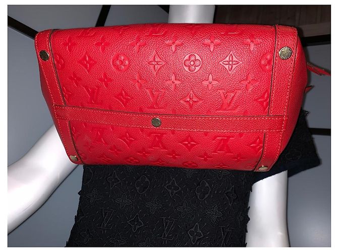 Borsa Louis Vuitton in pelle monogramma rossa Rosso - vista 9