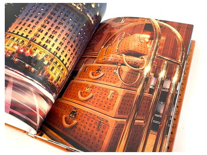 Libro MCM con copertina rigida Libro di decorazione di design per borse alla moda Assouline 2010 Michael Cromer - vista 9