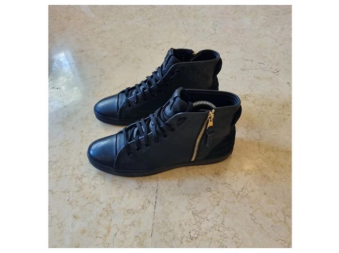 Sneaker Louis Vuitton Stellar in pelle e scamosciato nero - vista 5