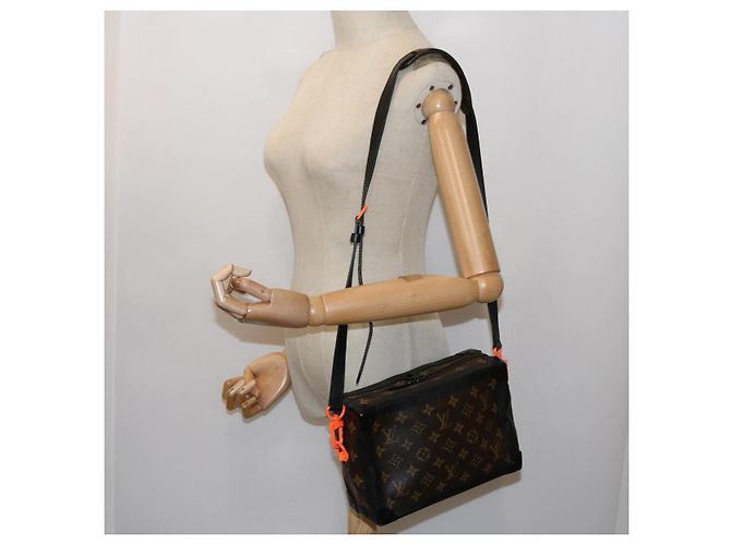 LOUIS VUITTON Bolso bandolera suave con monograma Solar Ray M44478 LV Auth 47327UNA - vista 25