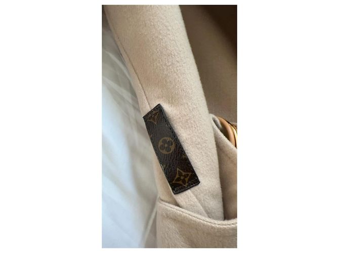 Louis Vuitton Caban Damier Azur en laine beige Blanc cassé - vue 3