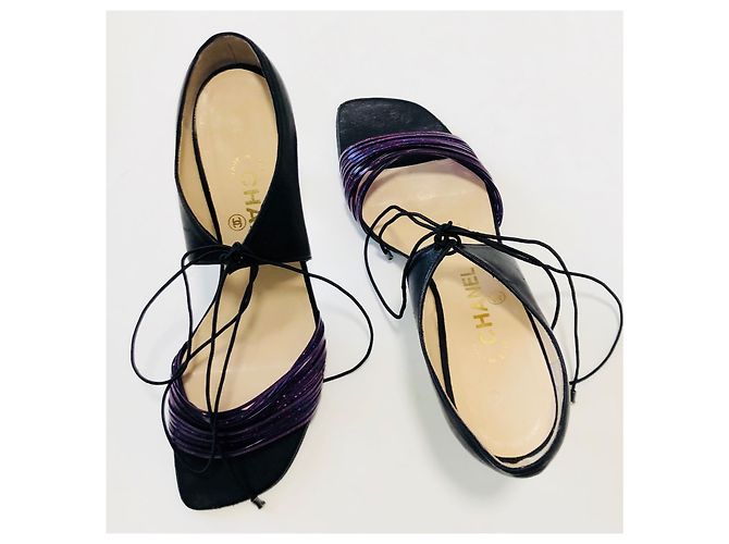 Chanel Tacchi con cinturino Mary Jane Nero Porpora - vista 11