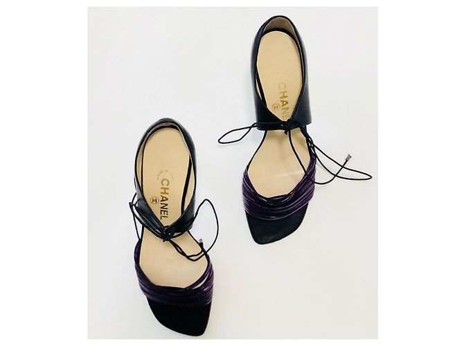 Chanel Tacchi con cinturino Mary Jane Nero Porpora - vista 13