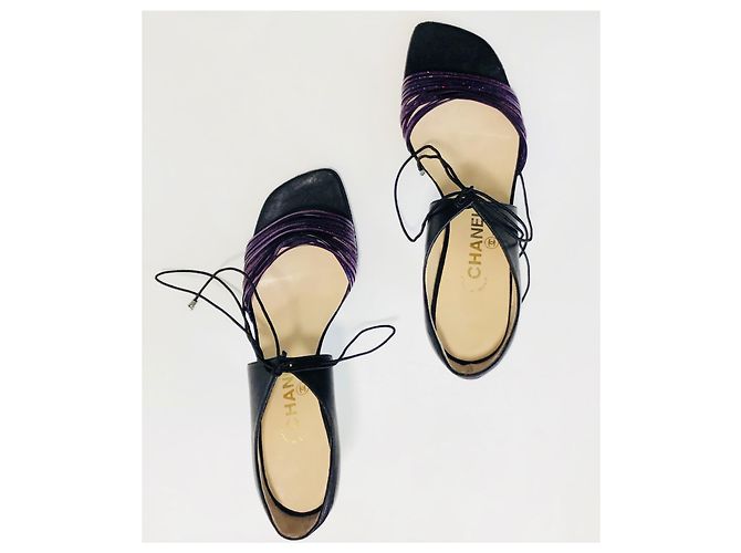 Chanel Tacchi con cinturino Mary Jane Nero Porpora - vista 14