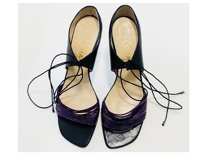 Chanel Tacchi con cinturino Mary Jane Nero Porpora - vista 4