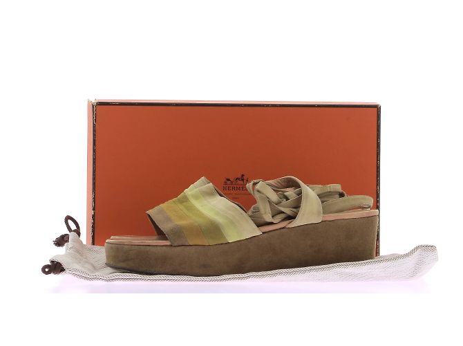 Mule e zoccoli Hermès T.EU 38.5 in suede Multicolore - vista 8