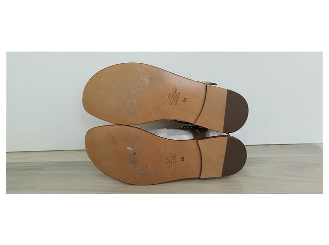 Sandali Teodora Valentino Garavani in scamosciato kaki - vista 9