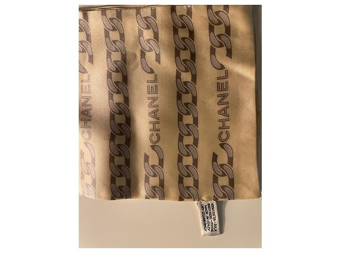 Chanel Fular largo estampado cadenas Hardware de plata - vista 5