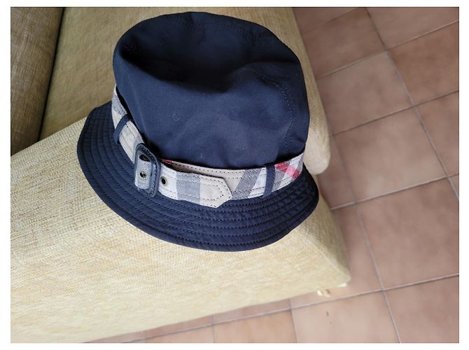 Sombrero Burberry de algodón negro con hebilla de cuero - vista 2