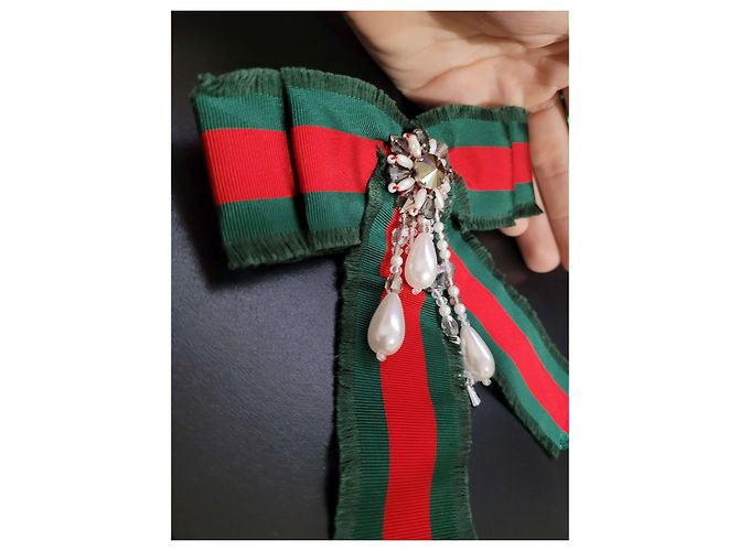 Marmont Spilla Gucci Rossa e Verde in Acciaio e Tessuto Rosso - vista 5
