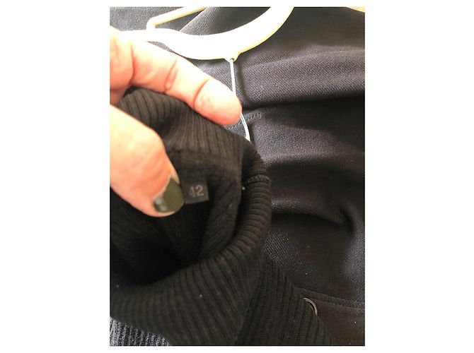 Prada Black Wool Fitted Knitwear Sweater - view 4