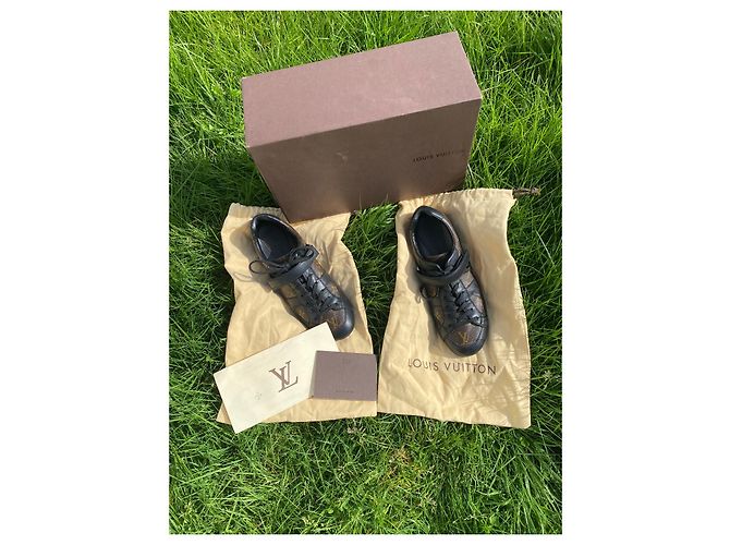 Sneakers Louis Vuitton in pelle marrone e nera da uomo Nero - vista 2