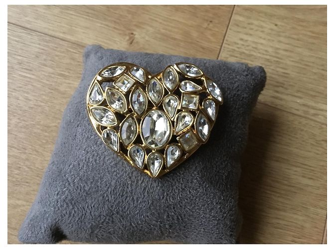Spilla Yves Saint Laurent Modello Grande Oro Gold hardware - vista 3
