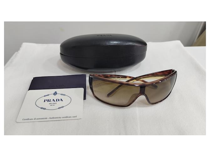 Gafas de sol Prada modelo máscara marrones Castaño - vista 2