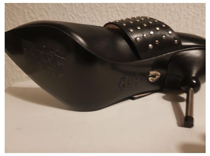 Charles Jourdan Pumps aus schwarzem Leder 10cm Absatz - Ansicht 7