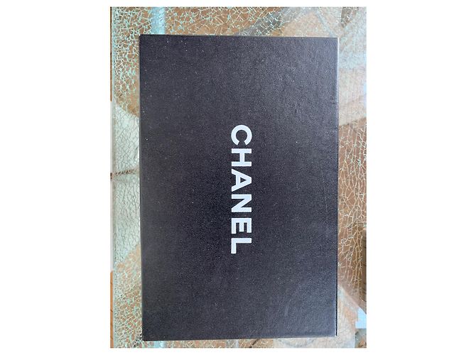 Décolleté Slingback Chanel in raso nero - vista 2