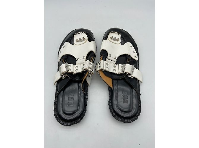 Autre Marque Non Signé / Unsigned mules & clogs T.EU 40 Leather White - view 4