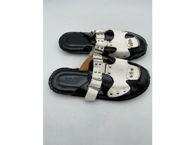 Autre Marque Non Signé / Unsigned mules & clogs T.EU 40 Leather White - view 5