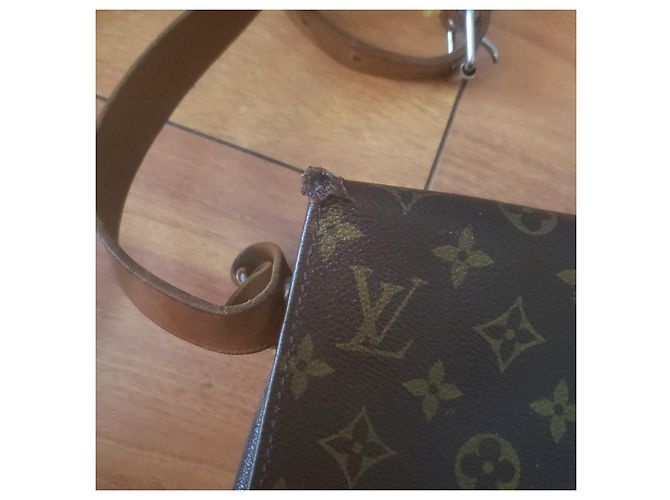 Cartouchiere Borsa Louis Vuitton in pelle marrone - vista 9