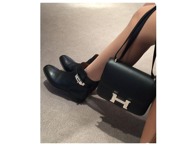 Hermès Botins Neo icônicos com Kelly Lock Preto - vista 2
