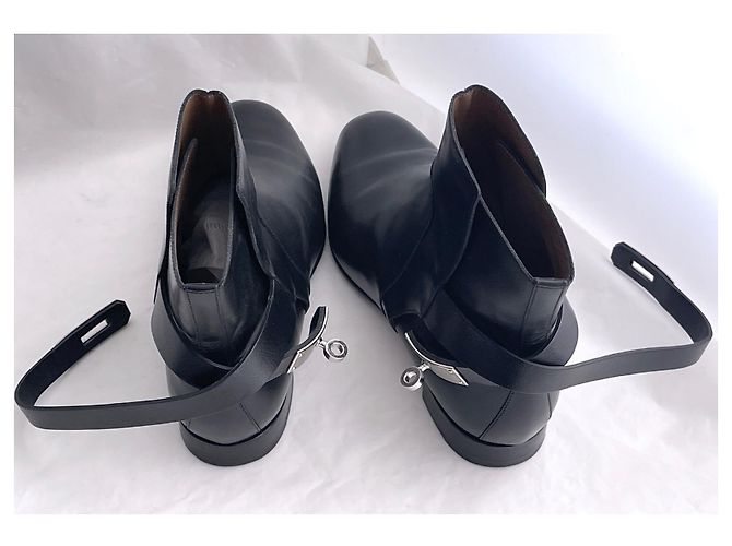 Hermès Botins Neo icônicos com Kelly Lock Preto - vista 6
