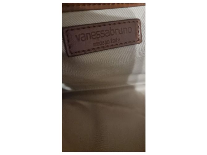 Clutch Vanessa Bruno em couro acolchoado craquelado Havana Marrom - vista 4