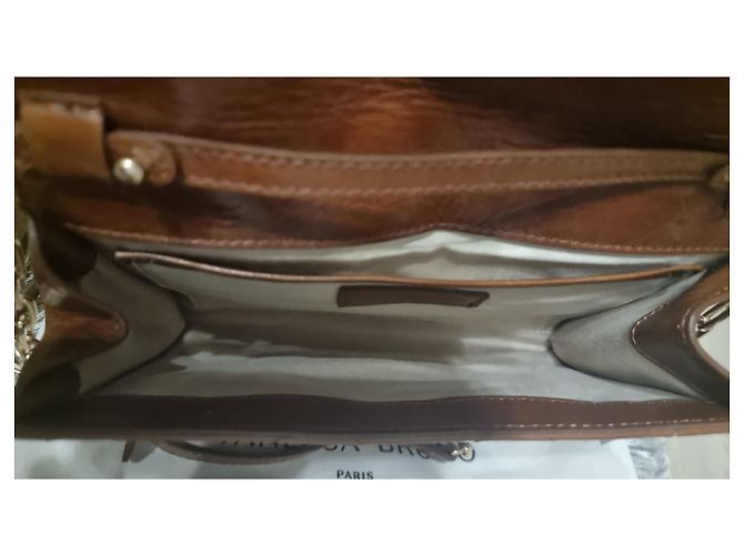 Clutch Vanessa Bruno em couro acolchoado craquelado Havana Marrom - vista 6