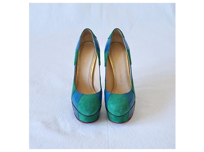 Décolleté con plateau Charlotte Olympia Priscilla righe blu verde - vista 3