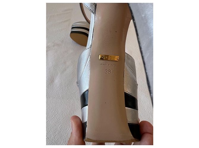 Décolleté con plateau Gucci Angel in pelle nero e argento - vista 7