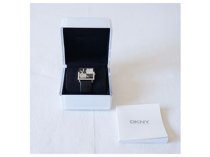 Reloj cuadrado Dkny de acero inoxidable negro - vista 2