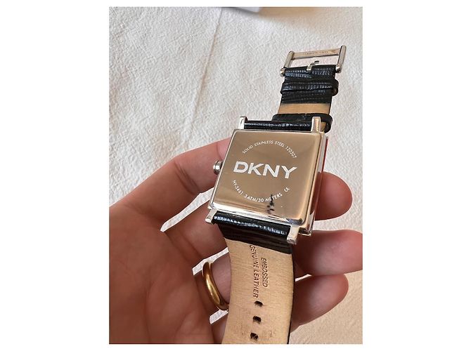Reloj cuadrado Dkny de acero inoxidable negro - vista 6