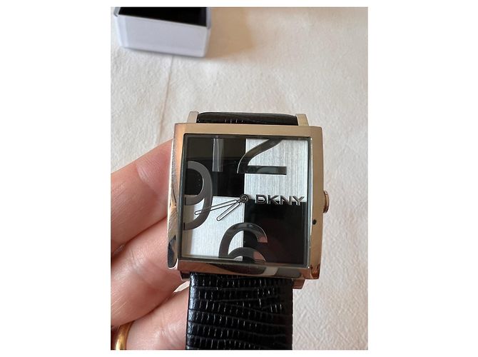 Reloj cuadrado Dkny de acero inoxidable negro - vista 7