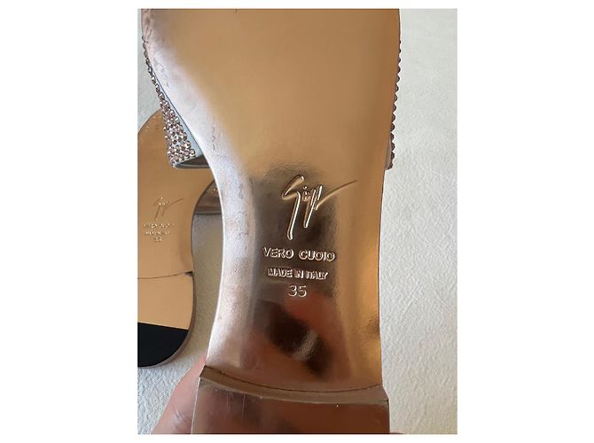 Sandali Giuseppe Zanotti Adelia in camoscio rosa e cristalli D'oro - vista 8