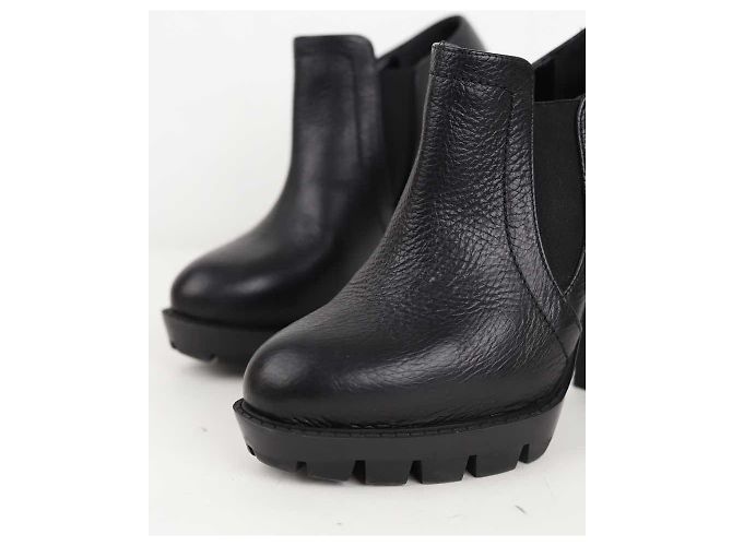 Pinko Leather boots - view 4