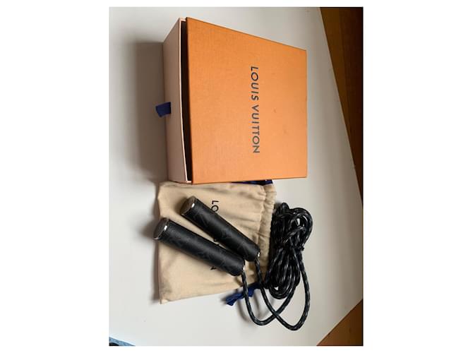 Louis Vuitton Corda per saltare Christopher Monogram Eclipse Grigia Grigio - vista 2