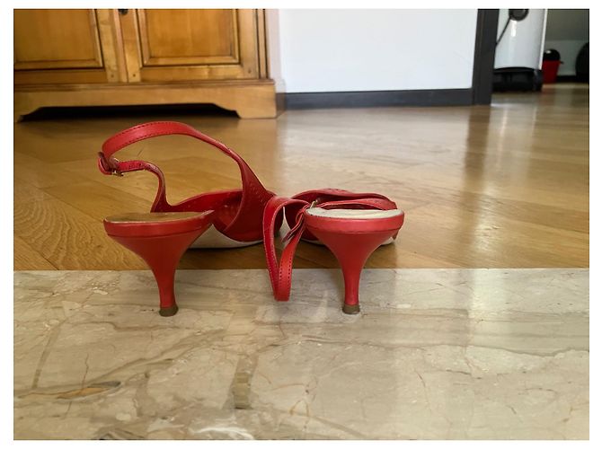 Rote Escada-Pumps Größe 39. - Ansicht 3
