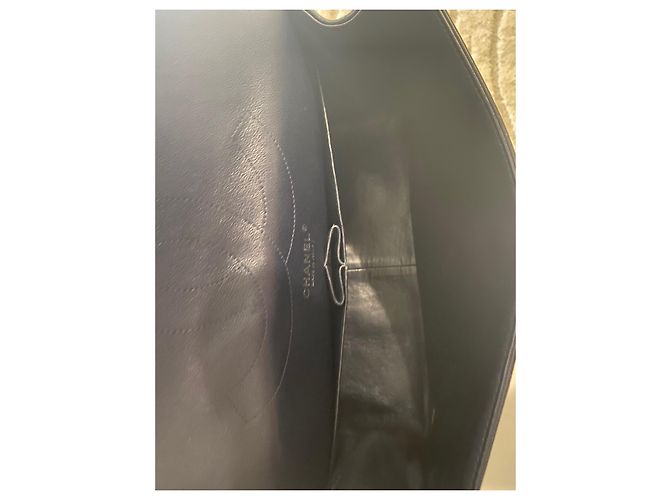 Borsa a mano Chanel 2.55 Large in pelle blu navy - vista 11