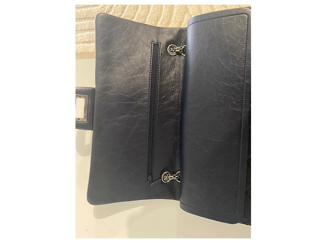 Borsa a mano Chanel 2.55 Large in pelle blu navy - vista 12